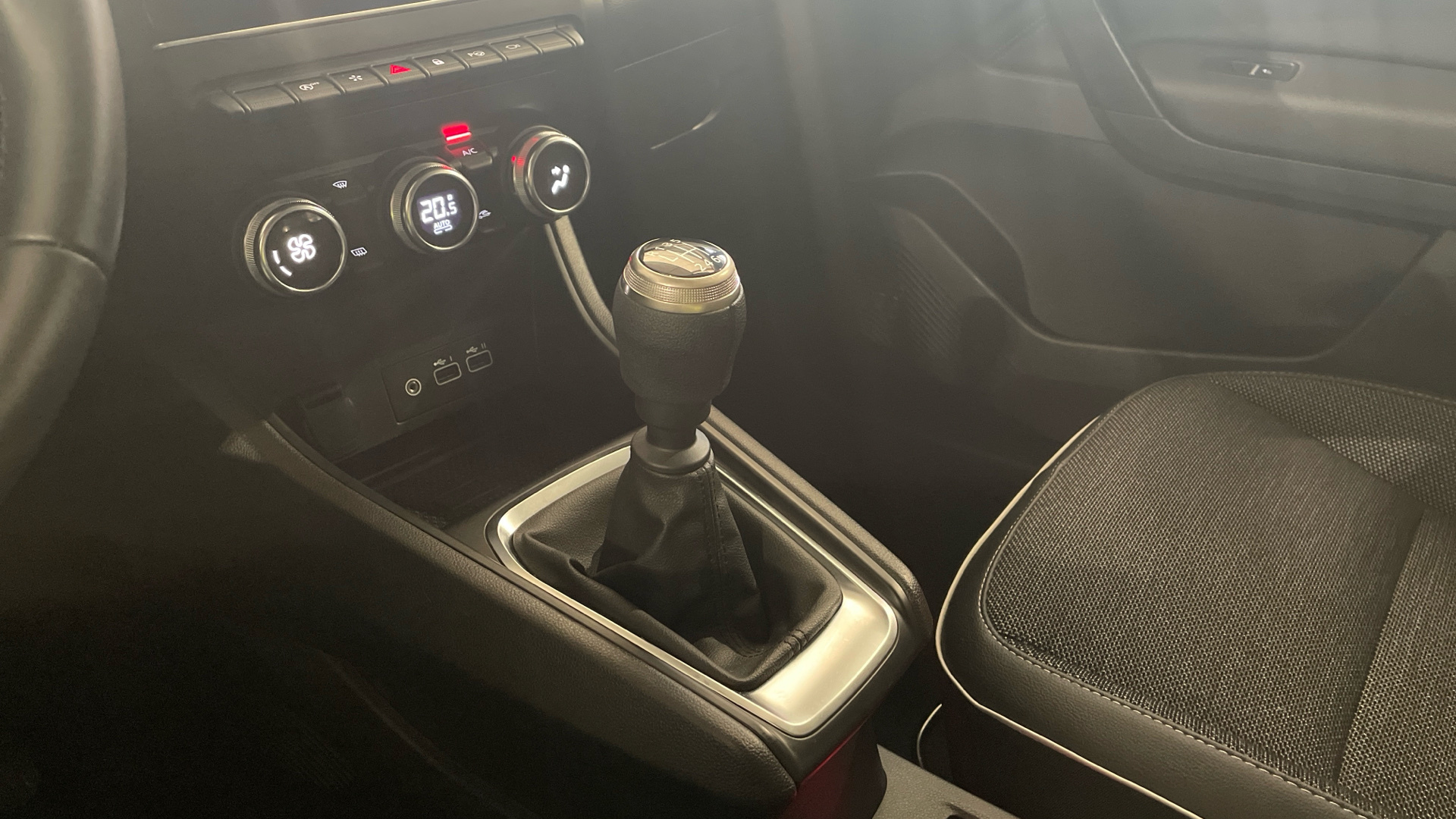 Renault Captur TCe 90 - 17