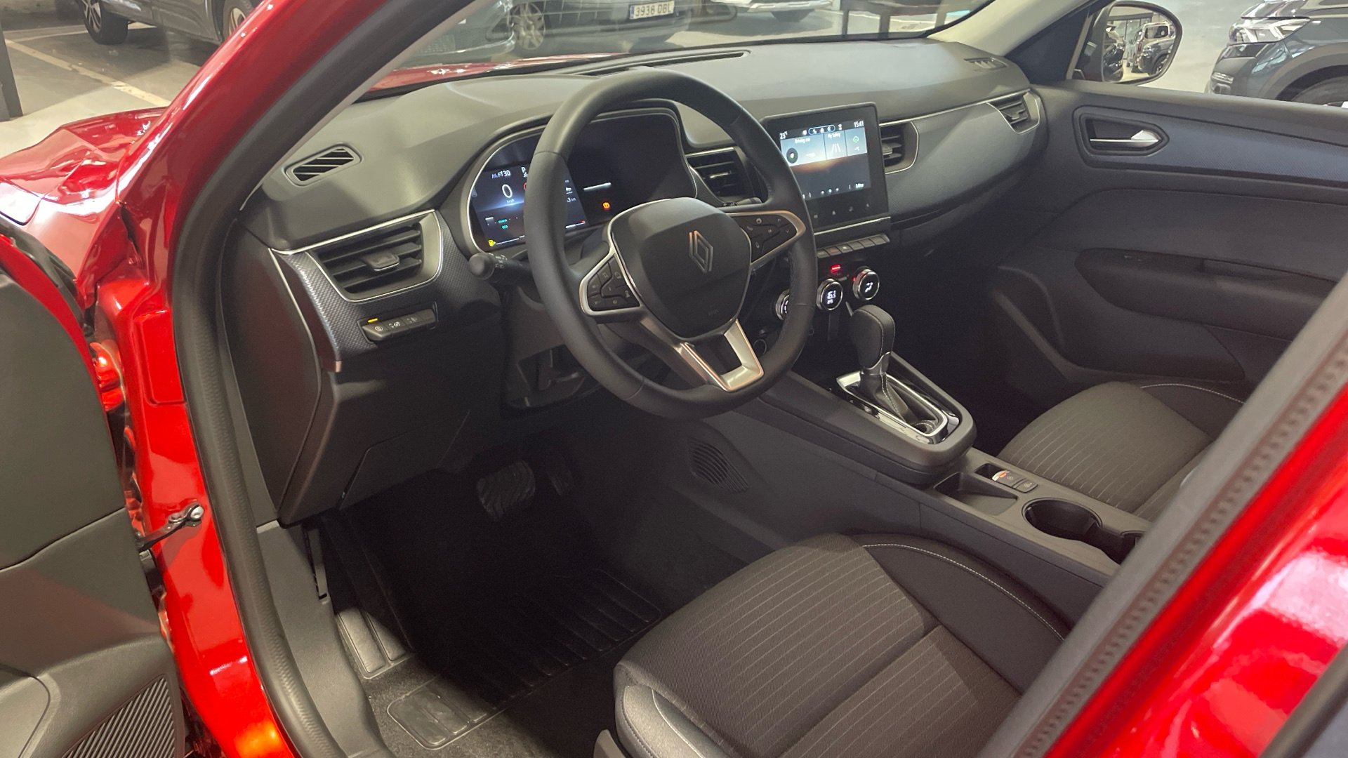 Renault Arkana TCe 140 mild hybrid - 8