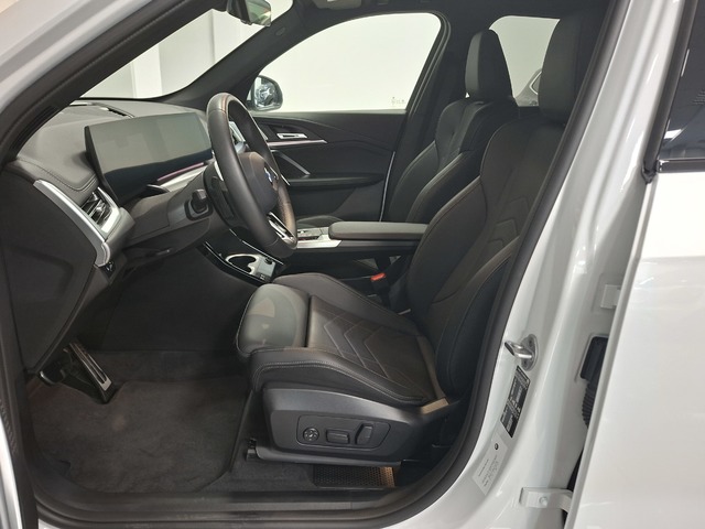 BMW X1 sDrive20d color Blanco. Año 2025. 120KW(163CV). Diésel. En concesionario Automoviles Bertolin S.L. de Valencia