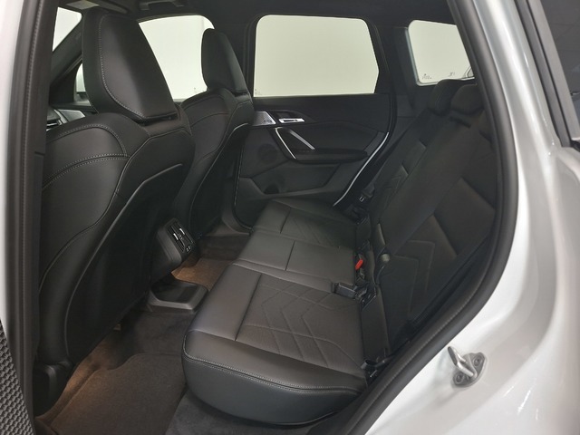 BMW X1 sDrive20d color Blanco. Año 2025. 120KW(163CV). Diésel. En concesionario Automoviles Bertolin S.L. de Valencia