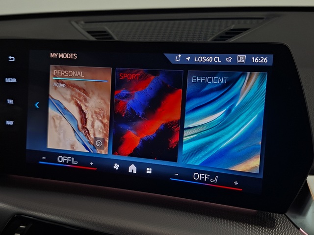 BMW X1 sDrive20d color Blanco. Año 2025. 120KW(163CV). Diésel. En concesionario Automoviles Bertolin S.L. de Valencia