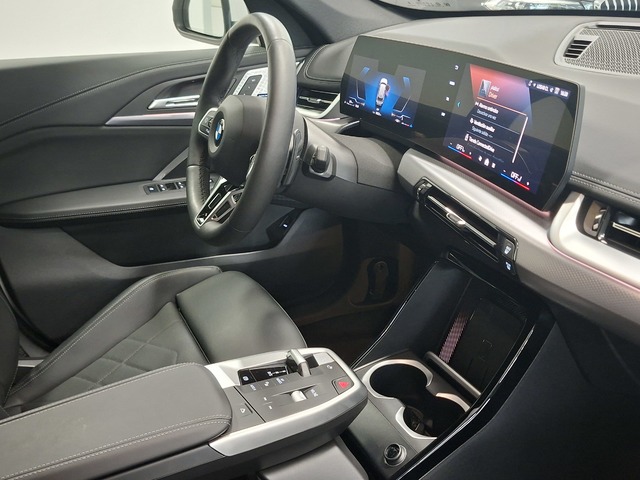 BMW X1 sDrive20d color Blanco. Año 2025. 120KW(163CV). Diésel. En concesionario Automoviles Bertolin S.L. de Valencia