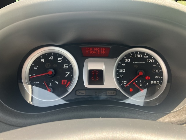 Renault Clio 2.0 16v Renault Sport 145 kW (200 CV)