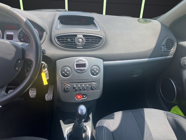 Renault Clio 2.0 16v Renault Sport 145 kW (200 CV)