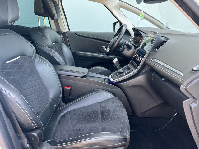Renault Grand Scenic Black Edition TCe 103 kW (140 CV) GPF