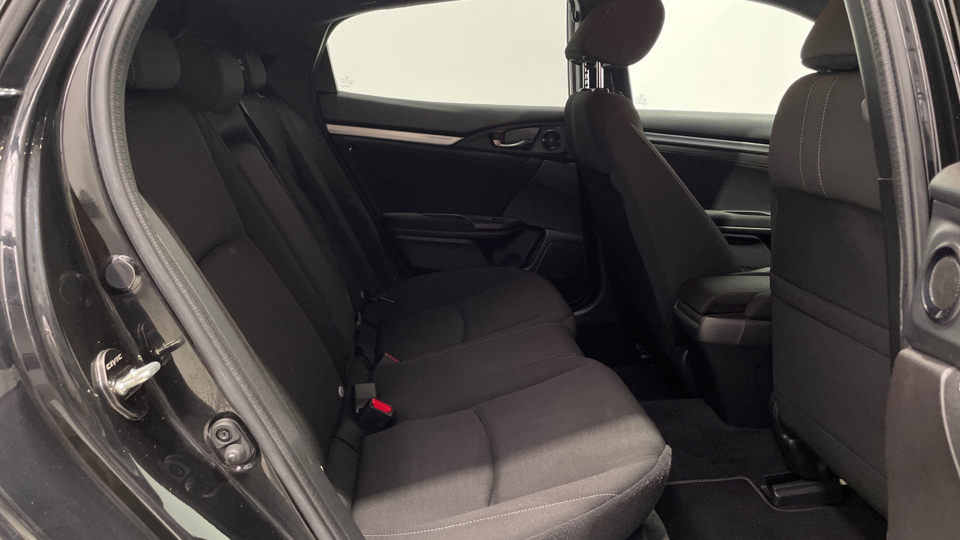 Honda Civic 1.0 I-VTEC TURBO - 12