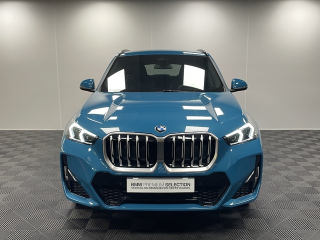 BMW X1 sDrive20d color Azul. Año 2025. 120KW(163CV). Diésel. En concesionario Maberauto de Castellón
