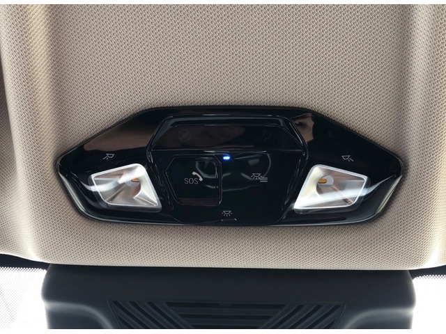 BMW X1 xDrive20d color Gris Plata. Año 2024. 120KW(163CV). Diésel. En concesionario Momentum S.A. de Madrid