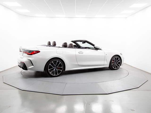 BMW Serie 4 M440d Cabrio color Blanco. Año 2024. 250KW(340CV). Diésel. En concesionario Móvil Begar Alicante de Alicante