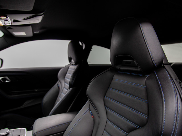 BMW Serie 2 M240i Coupe color Azul. Año 2024. 275KW(374CV). Gasolina. En concesionario Móvil Begar Alicante de Alicante