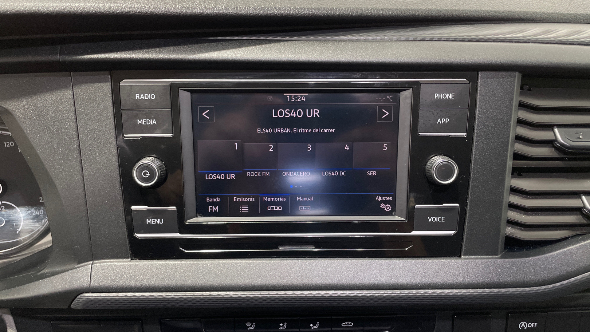 Volkswagen Caravelle 2.0 TDI - 18