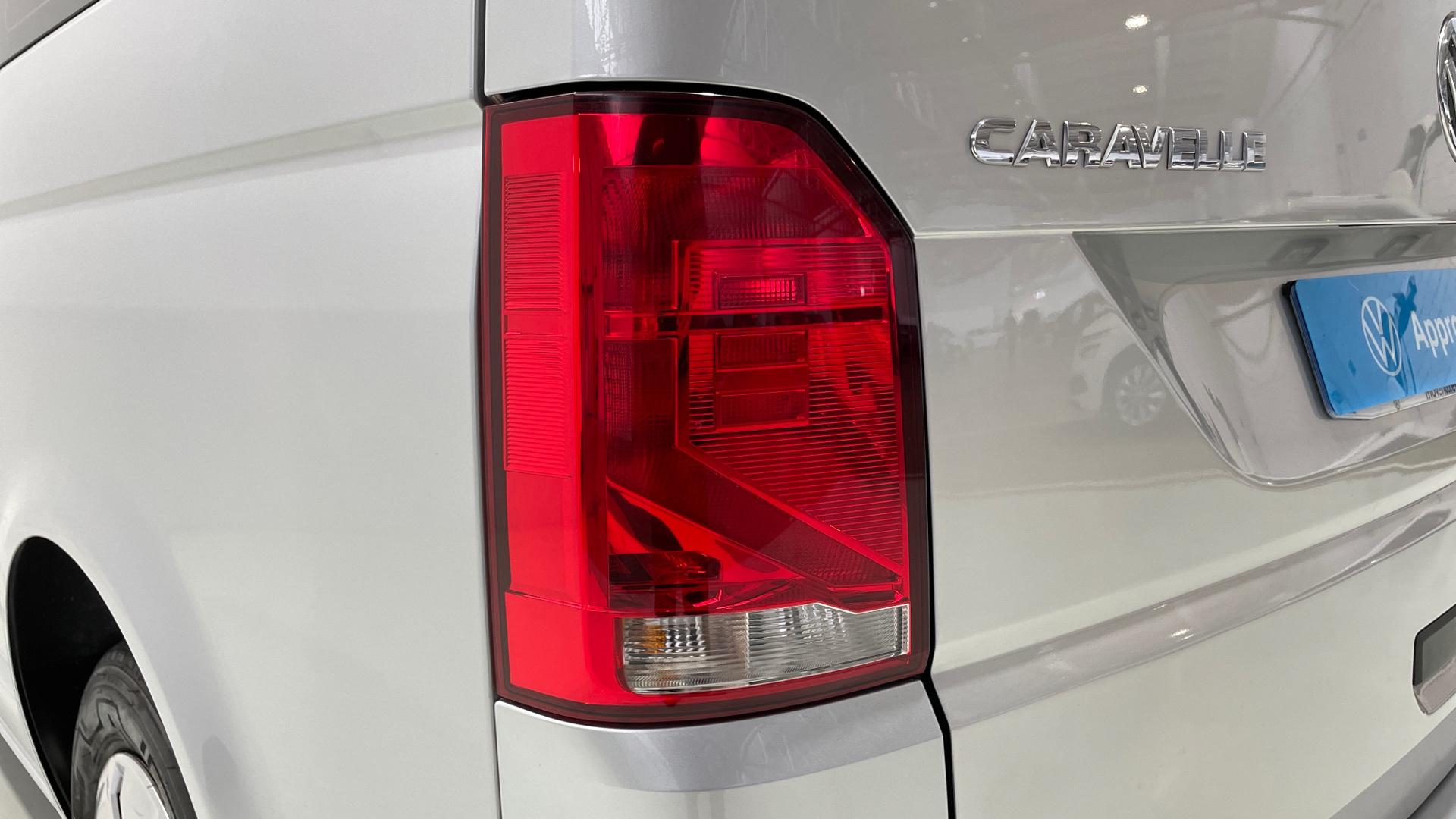 Volkswagen Caravelle 2.0 TDI - 19