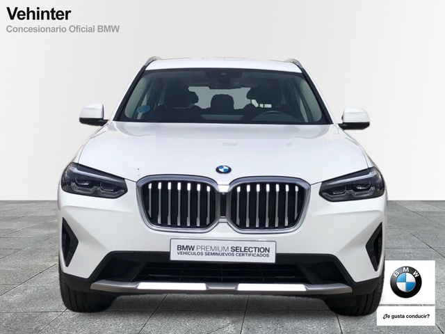 BMW X3 xDrive20d color Blanco. Año 2022. 140KW(190CV). Diésel. En concesionario Vehinter Getafe de Madrid