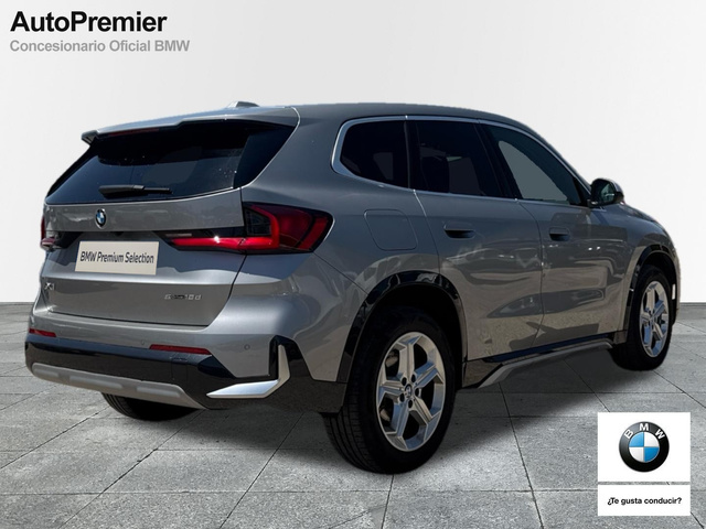 BMW X1 sDrive18d color Gris Plata. Año 2024. 110KW(150CV). Diésel. En concesionario Auto Premier, S.A. - MADRID de Madrid