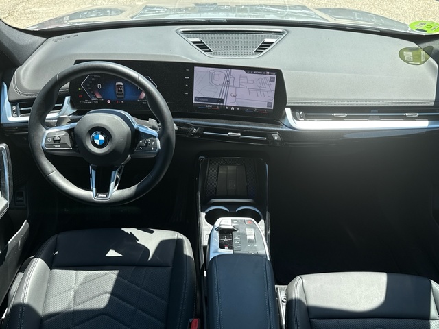 BMW X1 sDrive18d color Gris Plata. Año 2024. 110KW(150CV). Diésel. En concesionario Auto Premier, S.A. - MADRID de Madrid