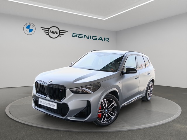 BMW X1 M35i color Gris. Año 2025. 221KW(300CV). Gasolina. En concesionario FINESTRAT Automoviles Fersan, S.A. de Alicante