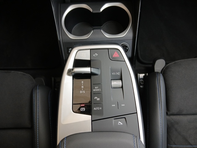 BMW X1 M35i color Gris. Año 2025. 221KW(300CV). Gasolina. En concesionario FINESTRAT Automoviles Fersan, S.A. de Alicante