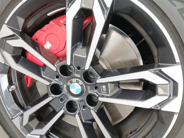 BMW X1 M35i color Gris. Año 2025. 221KW(300CV). Gasolina. En concesionario FINESTRAT Automoviles Fersan, S.A. de Alicante