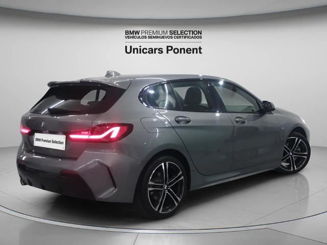 BMW Serie 1 118i color Gris. Año 2024. 103KW(140CV). Gasolina. En concesionario Unicars Ponent de Lleida
