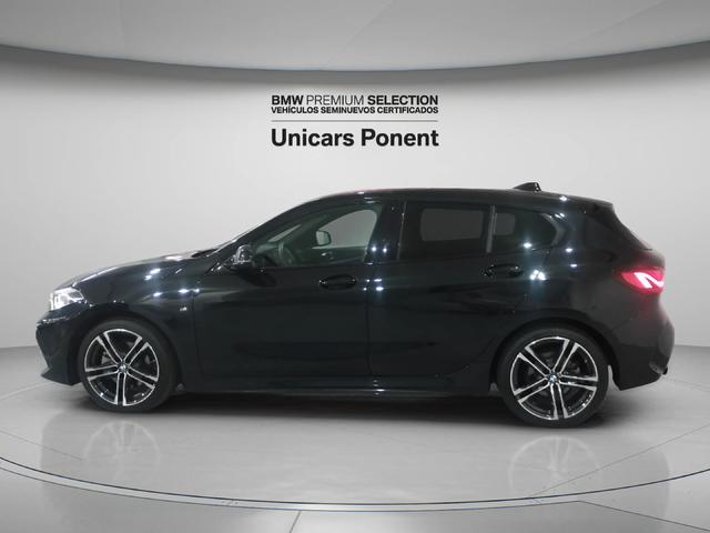 BMW Serie 1 118i color Negro. Año 2024. 103KW(140CV). Gasolina. En concesionario Unicars Ponent de Lleida