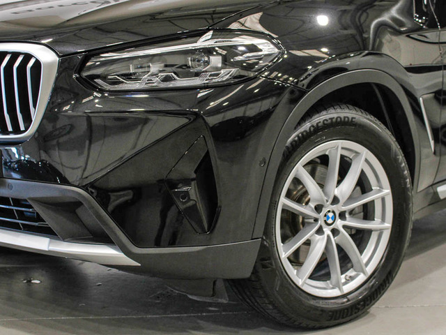 BMW X3 xDrive20d color Negro. Año 2024. 140KW(190CV). Diésel. En concesionario Barcelona Premium -- GRAN VIA de Barcelona