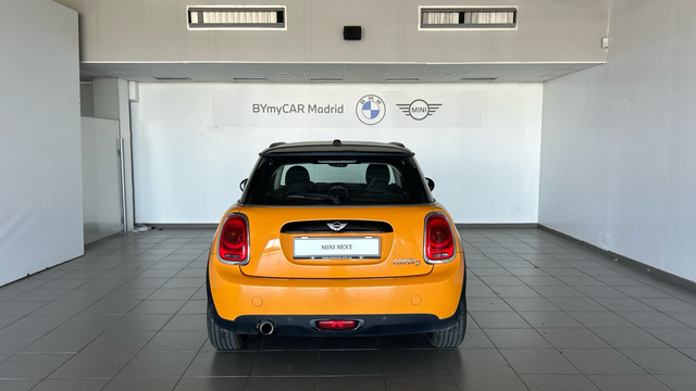 fotoG 4 del MINI MINI 3 Puertas Cooper D 85 kW (116 CV) 116cv Diésel del 2016 en Madrid