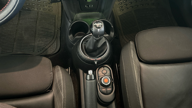 fotoG 13 del MINI MINI 3 Puertas Cooper D 85 kW (116 CV) 116cv Diésel del 2016 en Madrid