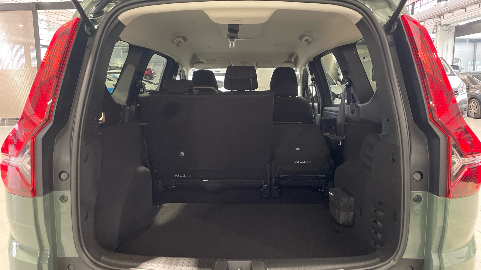 Dacia Jogger Hybrid - 10