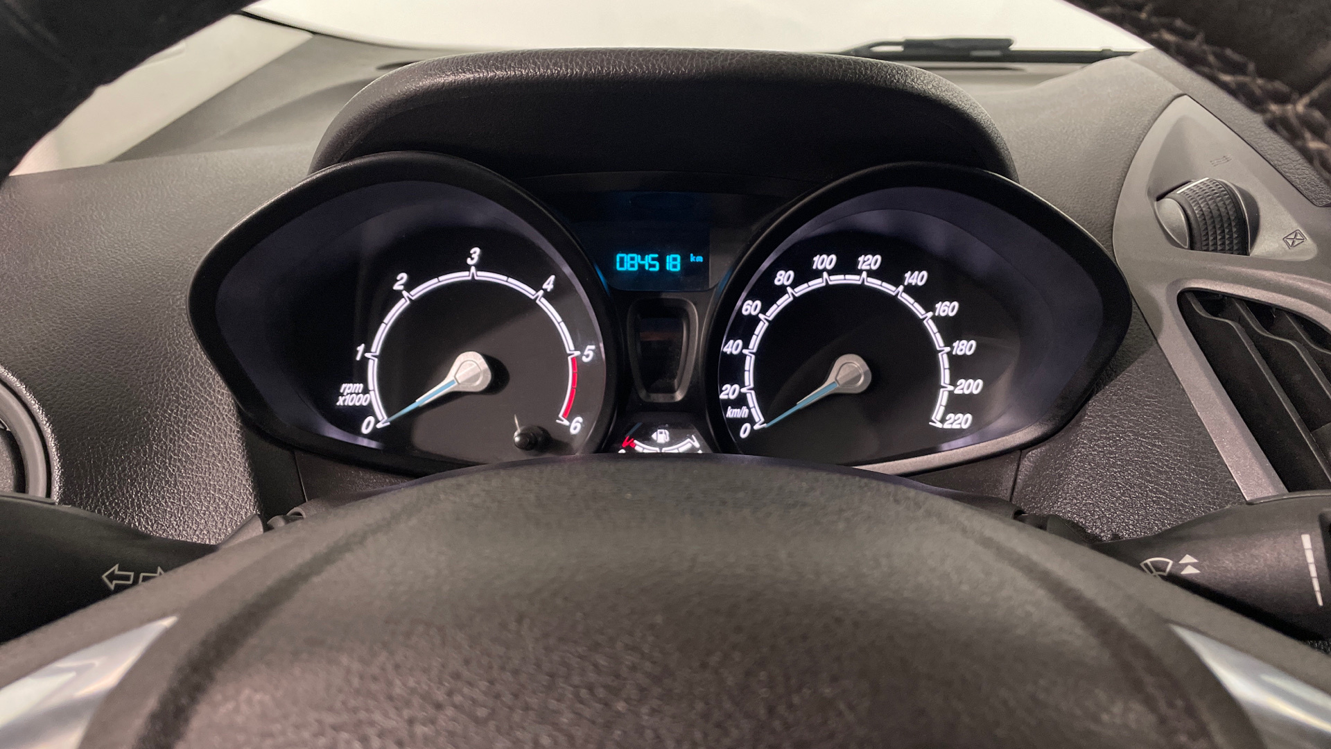 Ford Tourneo Courier 1.5 TDCi - 10