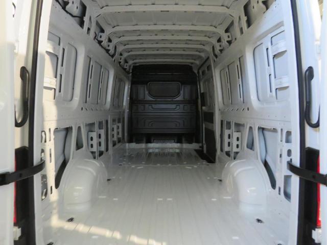 Volkswagen Crafter Furgon Batalla Larga TA 2.0 TDI 130 kW (177 CV) 3.500