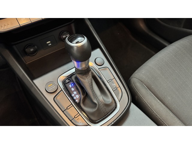 Hyundai Kona 1.0 TGDi Maxx 4x2 DCT 88 kW (120 CV)