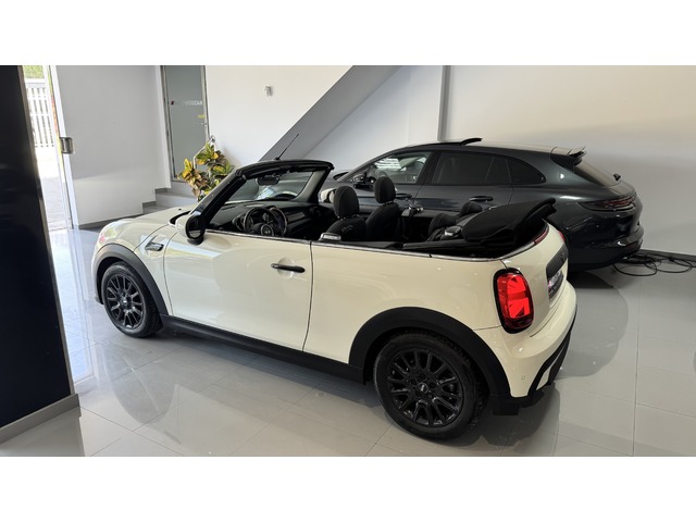 MINI MINI Cabrio One 75 kW (102 CV)