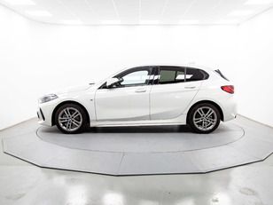 Fotos de BMW Serie 1 118d color Blanco. Año 2023. 110KW(150CV). Diésel. En concesionario Móvil Begar Alicante de Alicante