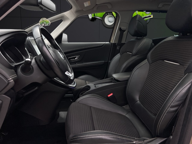 Renault Grand Scenic Zen Energy dCi 81 kW (110 CV) EDC