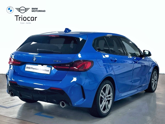 BMW Serie 1 118d color Azul. Año 2024. 110KW(150CV). Diésel. En concesionario Triocar Gijón (Bmw y Mini) de Asturias