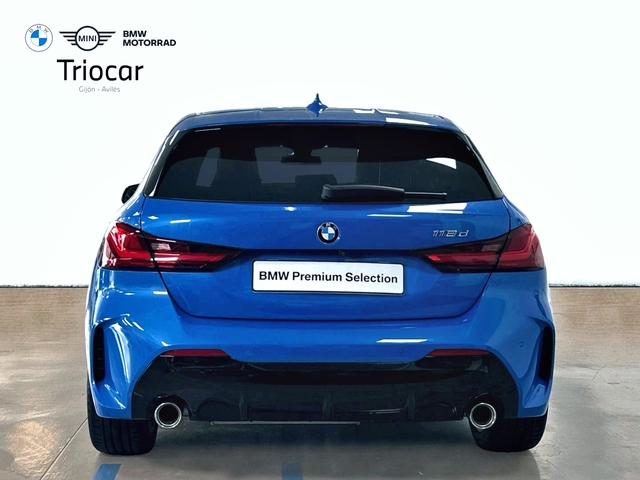 BMW Serie 1 118d color Azul. Año 2024. 110KW(150CV). Diésel. En concesionario Triocar Gijón (Bmw y Mini) de Asturias