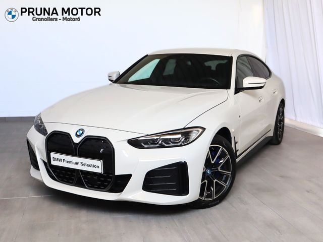 BMW i4 eDrive40 color Blanco. Año 2023. 250KW(340CV). Eléctrico. En concesionario Pruna Motor, S.L de Barcelona