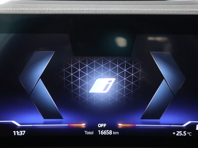 BMW i4 eDrive40 color Blanco. Año 2023. 250KW(340CV). Eléctrico. En concesionario Pruna Motor, S.L de Barcelona