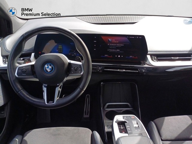 BMW Serie 2 230e Active Tourer color Verde. Año 2024. 240KW(326CV). Híbrido Electro/Gasolina. En concesionario Marmotor de Las Palmas