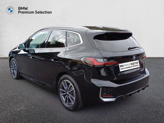 BMW Serie 2 220i Active Tourer color Negro. Año 2024. 125KW(170CV). Gasolina. En concesionario Marmotor de Las Palmas