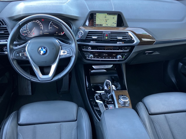 BMW X3 xDrive20d color Blanco. Año 2019. 140KW(190CV). Diésel. En concesionario Bernesga Motor León (Bmw y Mini) de León
