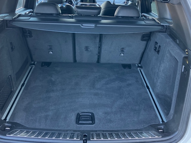 BMW X3 xDrive20d color Blanco. Año 2019. 140KW(190CV). Diésel. En concesionario Bernesga Motor León (Bmw y Mini) de León