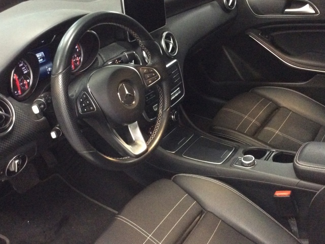 Mercedes-Benz Clase A 200 d Urban 100 kW (136 CV)