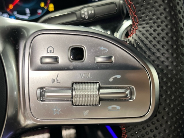 Mercedes-Benz GLB 180 100 kW (136 CV)