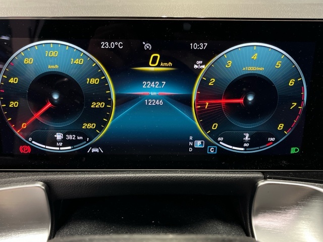 Mercedes-Benz GLB 180 100 kW (136 CV)