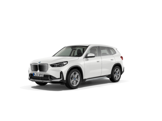 Foto 23 BMW iX1 xDrive30 230 kW (313 CV)