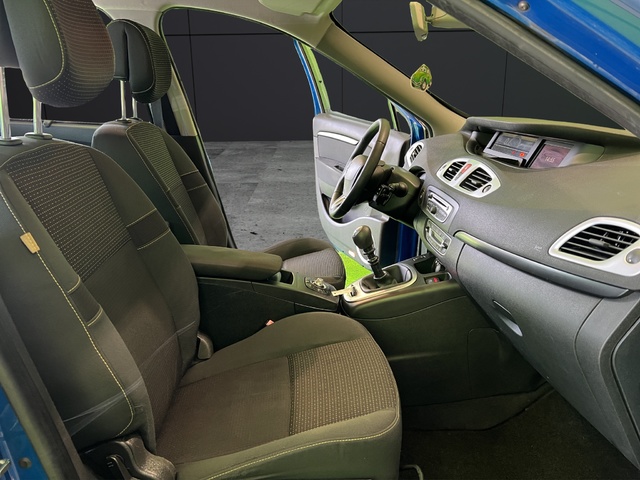 Renault Scenic 1.9 dCi Dynamique 96 kW (130 CV)