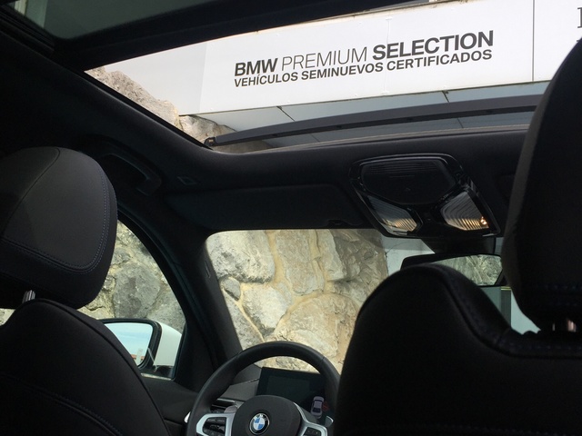 BMW Serie 3 318d color Blanco. Año 2024. 110KW(150CV). Diésel. En concesionario Grünblau Motor (Bmw y Mini) de Cantabria