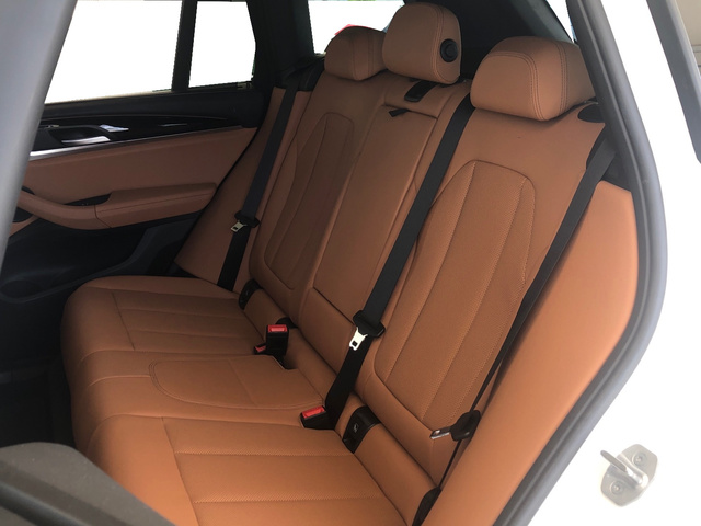 BMW X3 xDrive20d color Blanco. Año 2024. 140KW(190CV). Diésel. En concesionario Vehinter Getafe de Madrid