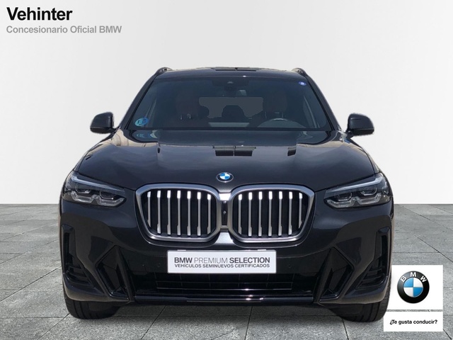 BMW X3 xDrive20d color Gris. Año 2024. 140KW(190CV). Diésel. En concesionario Vehinter Getafe de Madrid